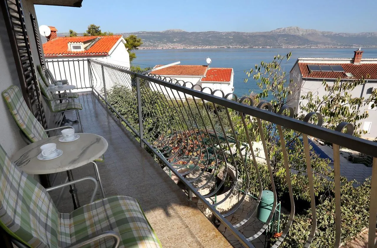 Apartman Karaga Trogir