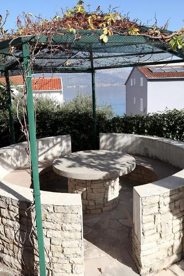 Apartman Karaga Trogir 0*,  Hırvatistan