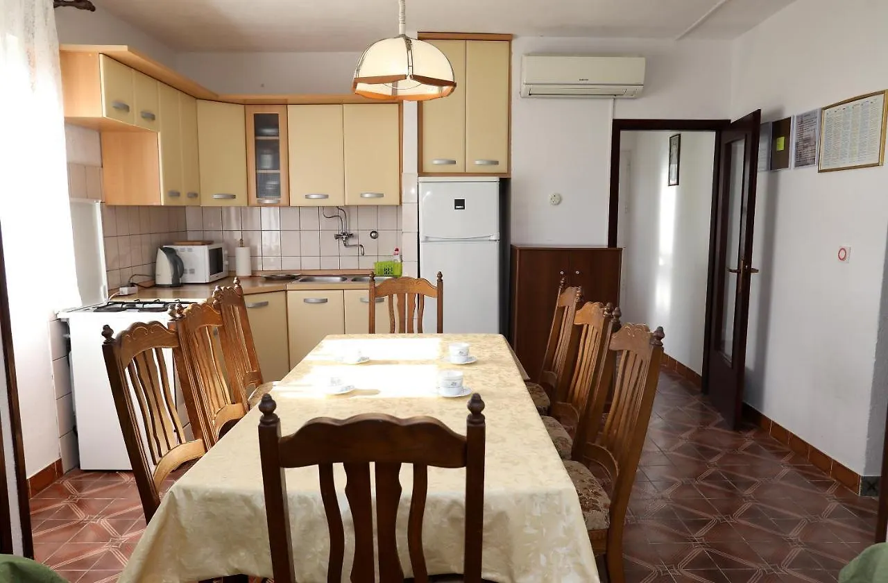 Apartman Karaga Trogir